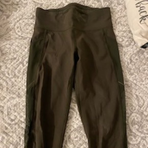lululemon athletica Pants - Lululemon Olive Green Leggings - Size 6. Gently used